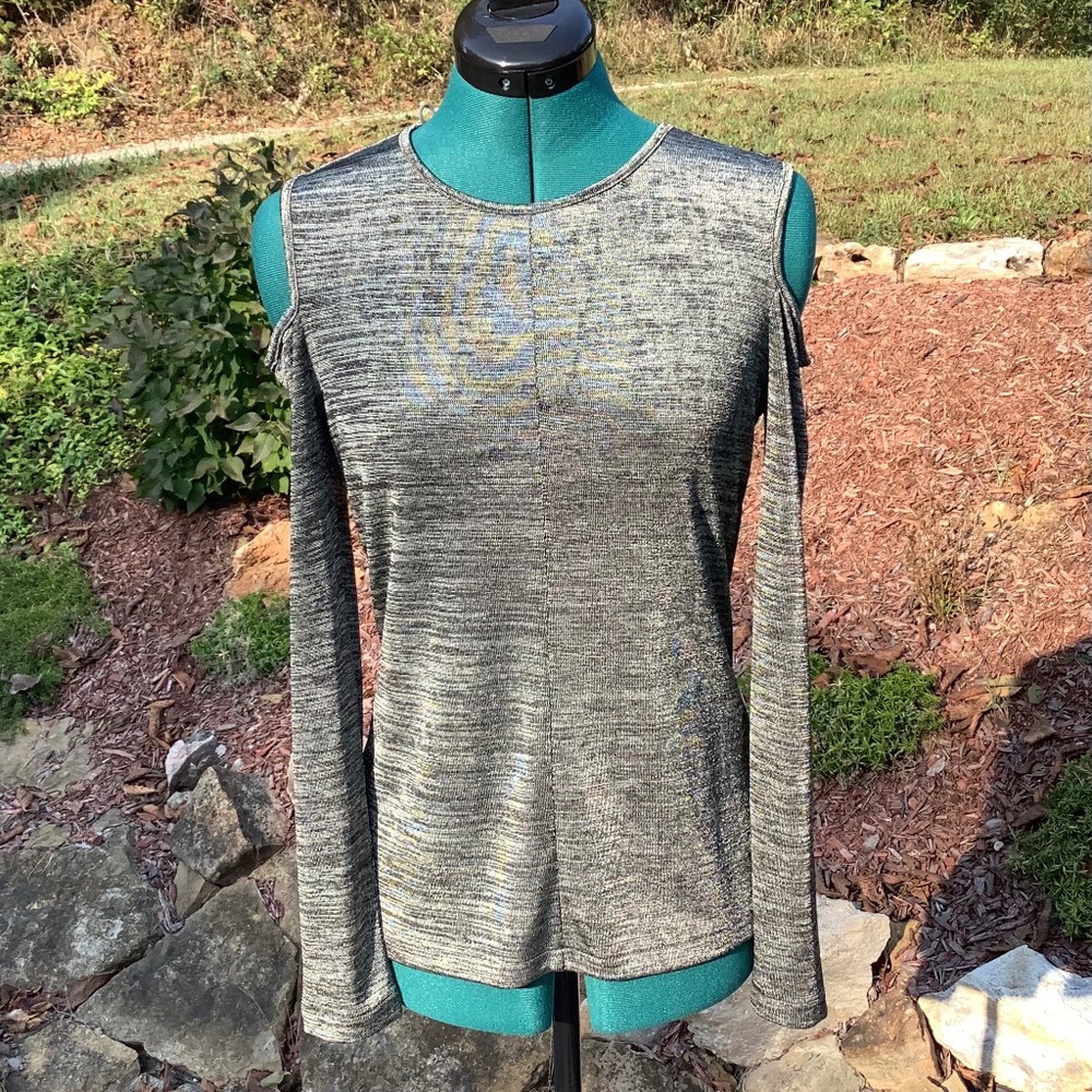 Rag and Bone Cold Shoulder Top Sz Medium